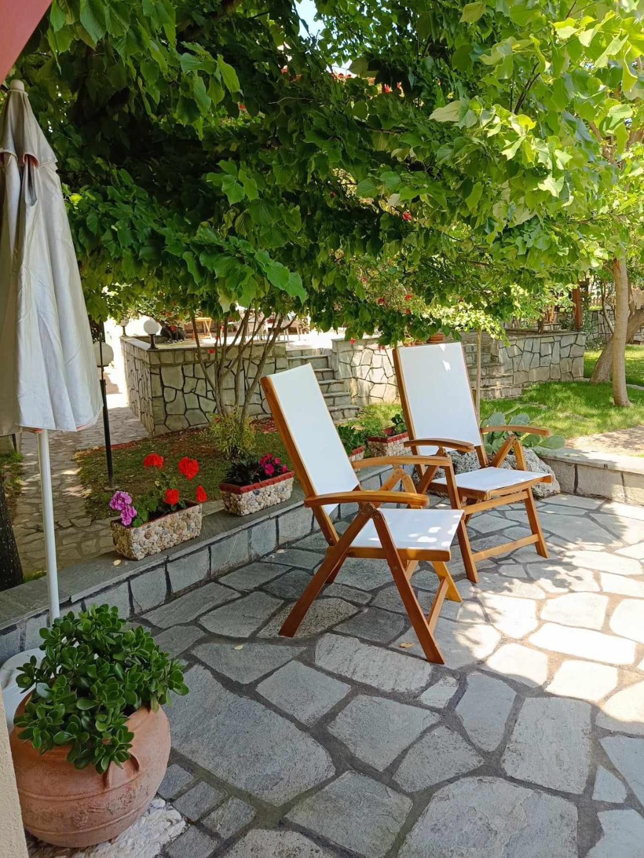 Georgia'S House Villa Nikíti Eksteriør bilde